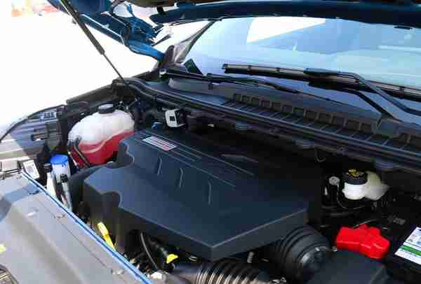新款福特锐界，2.7T V6发动机达到335马力，油耗改变